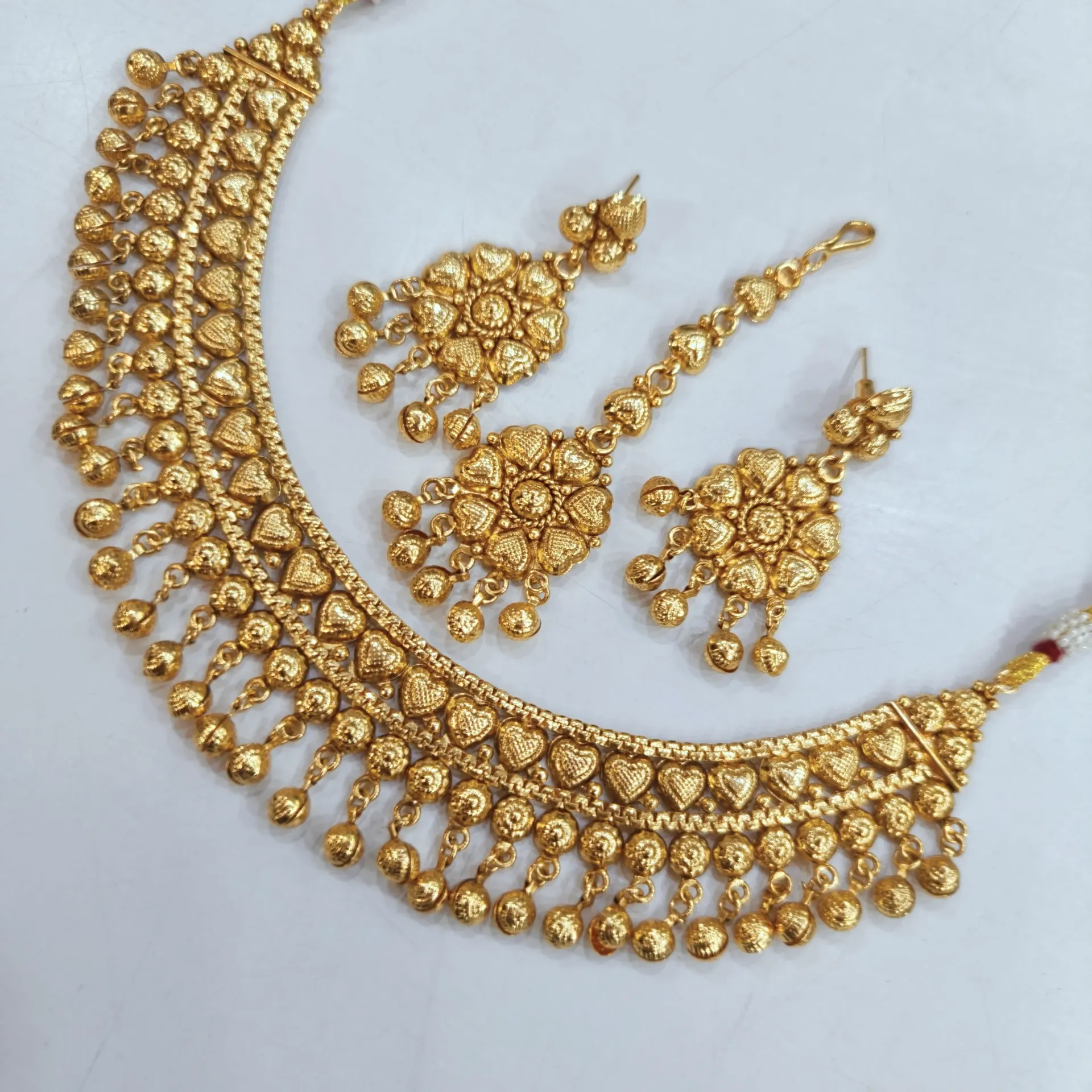 Gold plated neckless set
